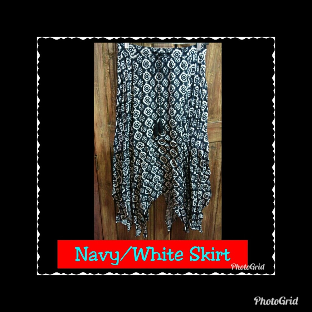 Urban Mango Blue/White print Skirt